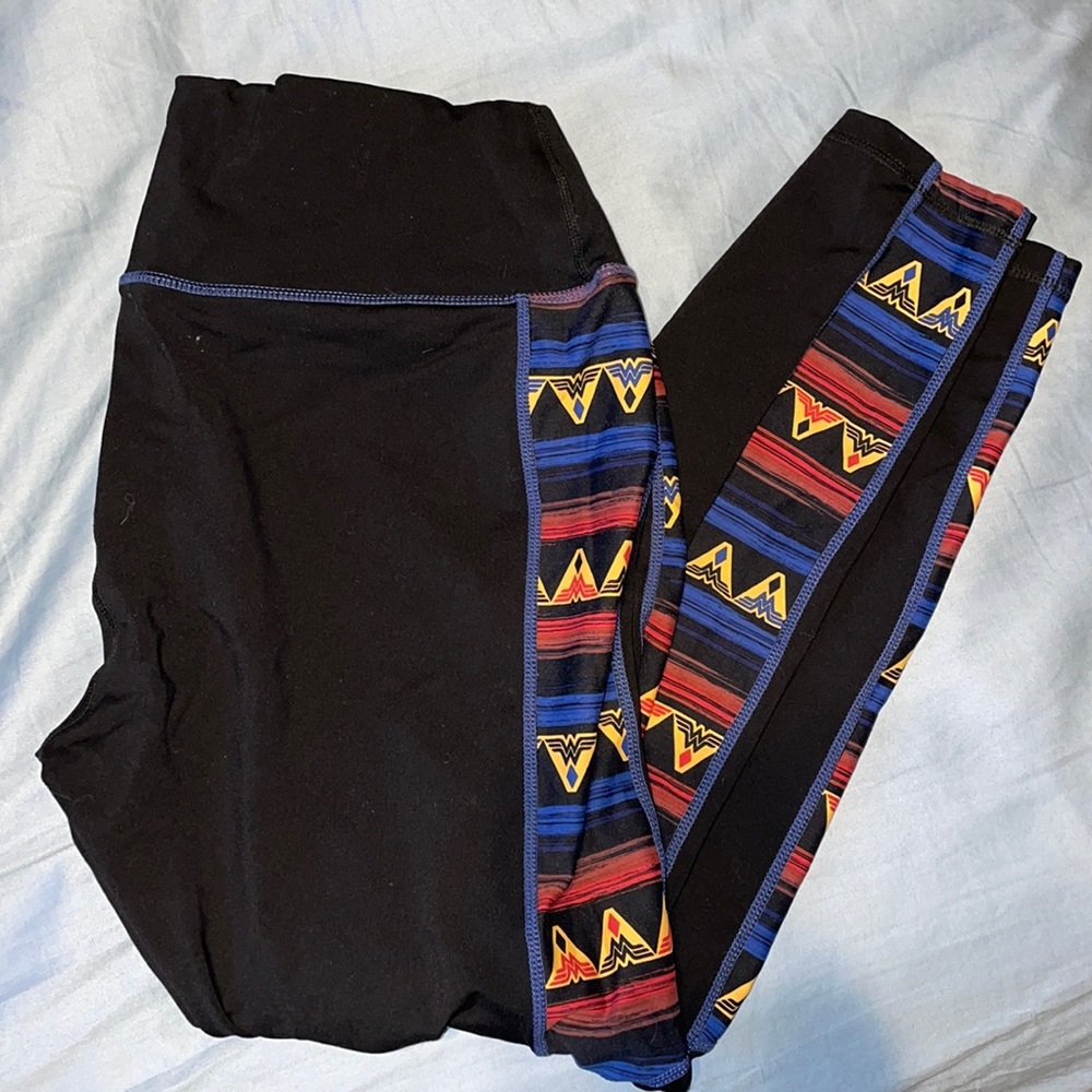 Wonder Woman torrid leggings size 1